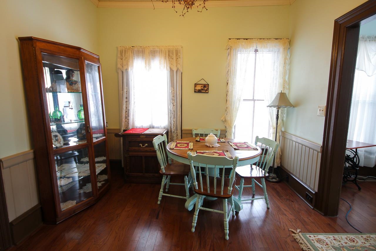 323 Main Street Blanchard, MI 49310 - Photo 14 of 55 1896876-13.JPG