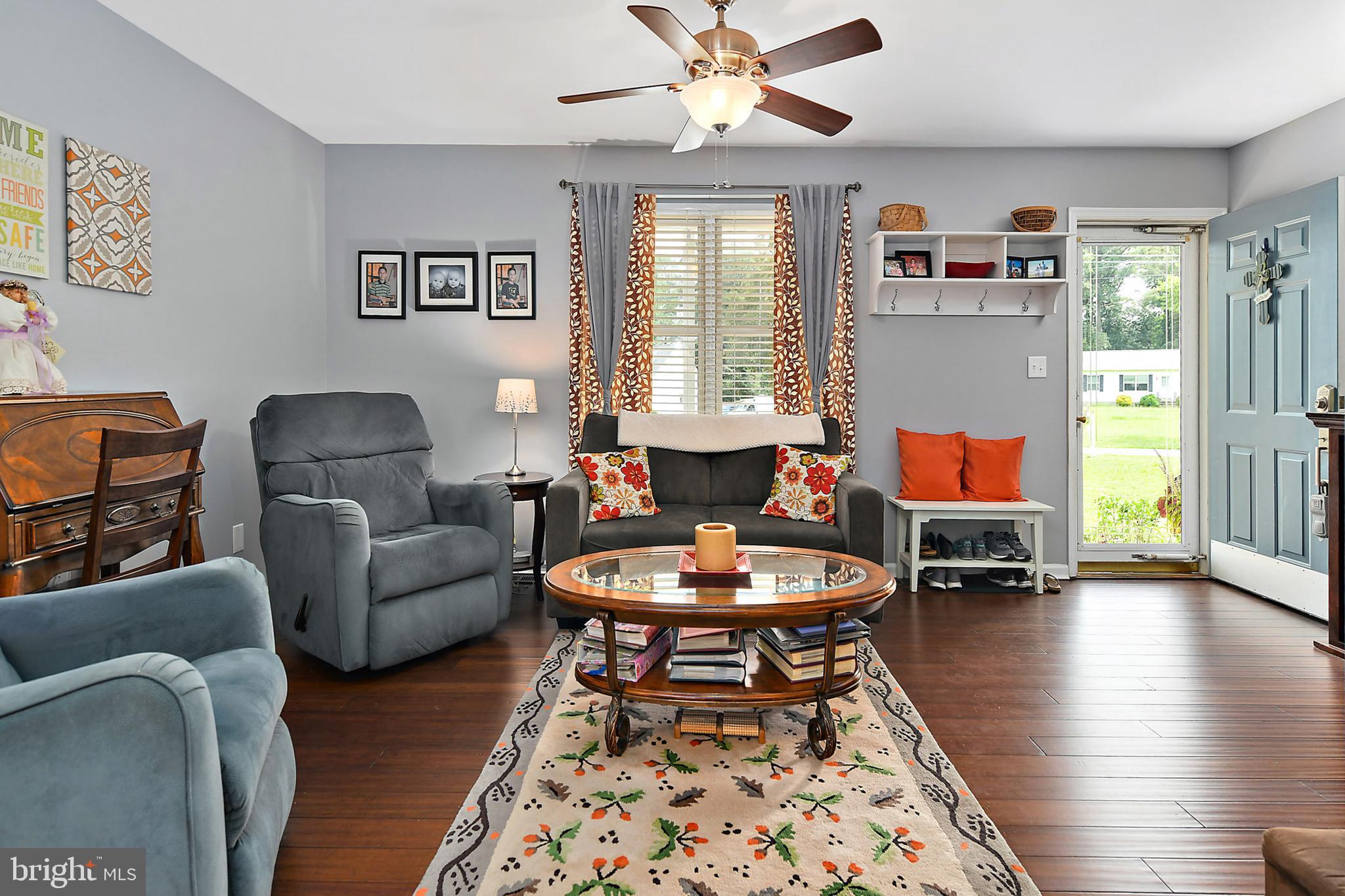 36062 Cobbs Hill Road Willards, MD 21874 - Photo 3 of 43 Living room