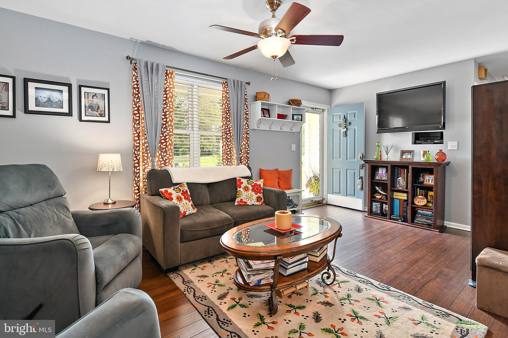 36062 Cobbs Hill Road Willards, MD 21874 - Photo 6 of 43 Entrance and living room