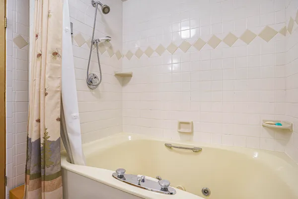 $1,000,000 | 4900 North Railroad Avenue, Pentwater, MI 49449