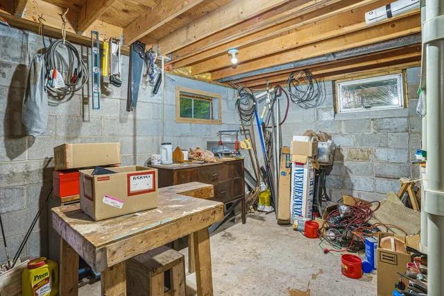 $1,000,000 | 4900 North Railroad Avenue, Pentwater, MI 49449