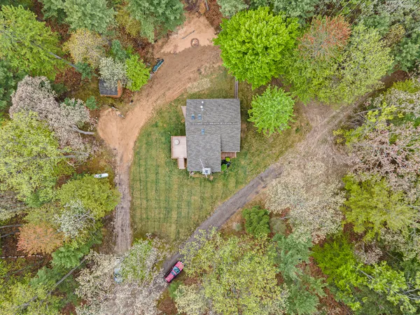 $1,000,000 | 4900 North Railroad Avenue, Pentwater, MI 49449