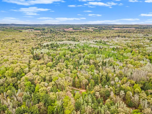 $1,000,000 | 4900 North Railroad Avenue, Pentwater, MI 49449