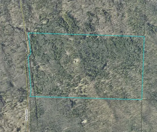 $1,000,000 | 4900 North Railroad Avenue, Pentwater, MI 49449