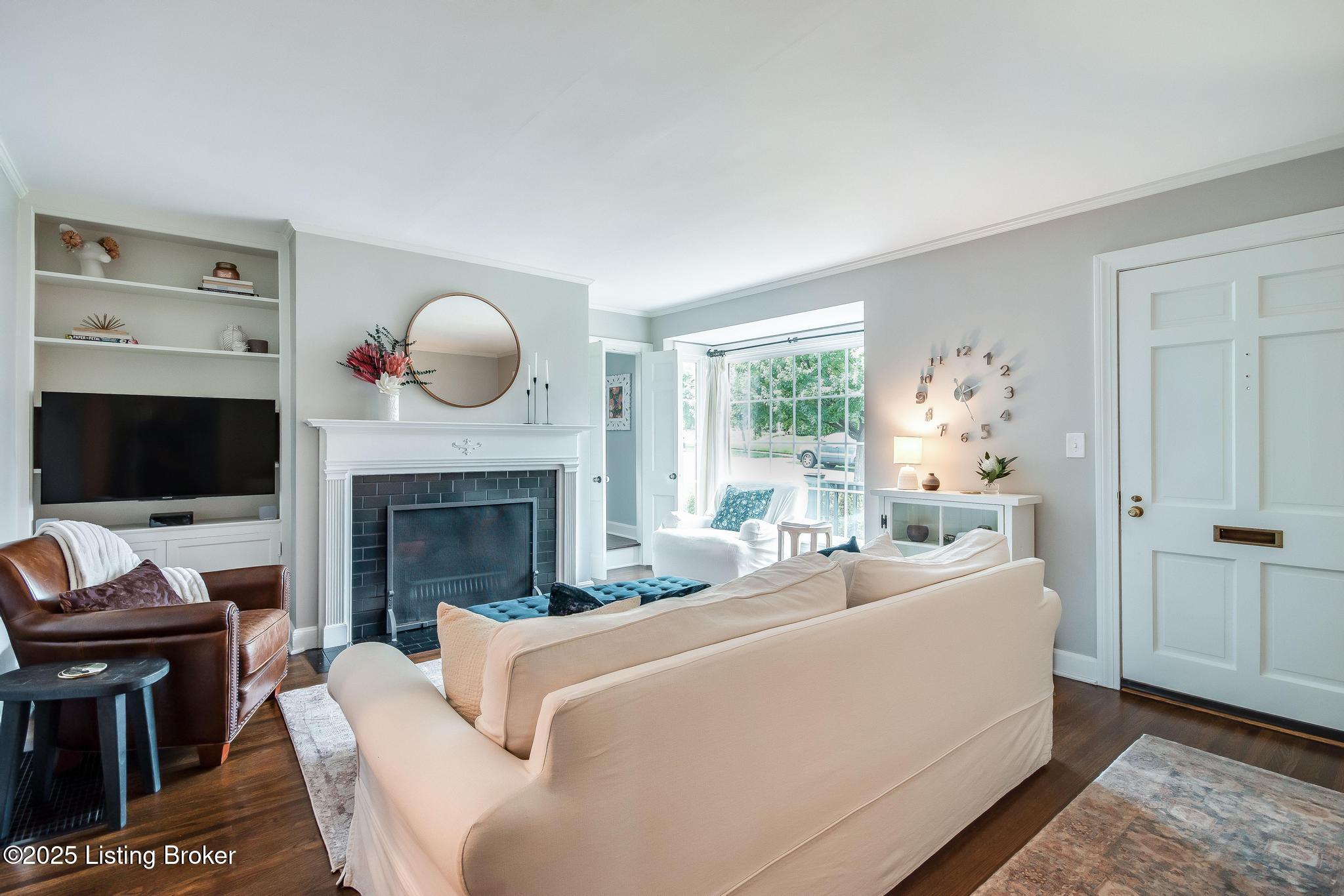 4008_Winchester_Rd_40207_521