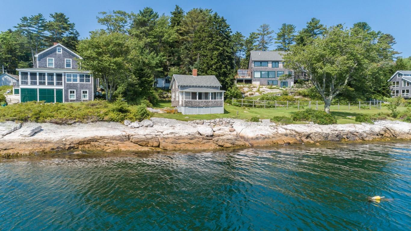 20 Ledgemere Road Georgetown, ME 04548 - Photo 2 of 46 1