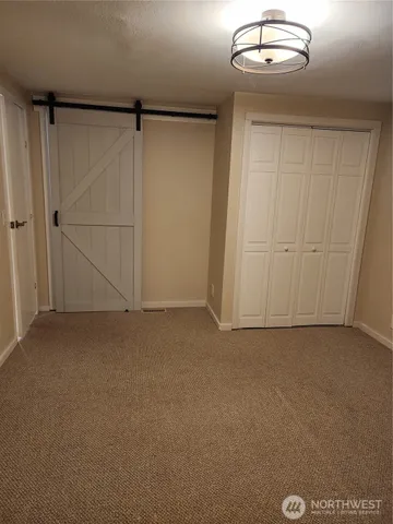 an empty room with a empty space