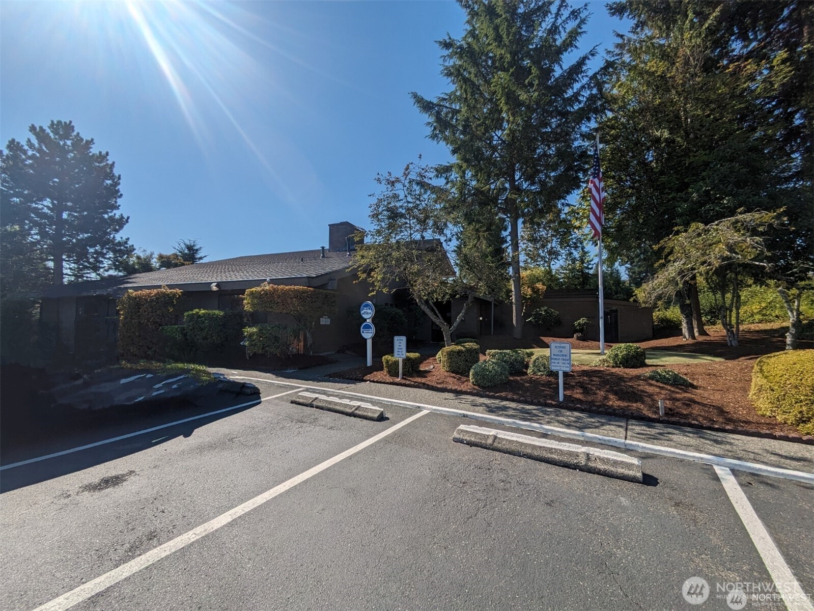 201 Union Avenue Southeast, Unit 43 Renton, WA 98059 - Photo 27 of 34 a view of a street with cars parked on the road