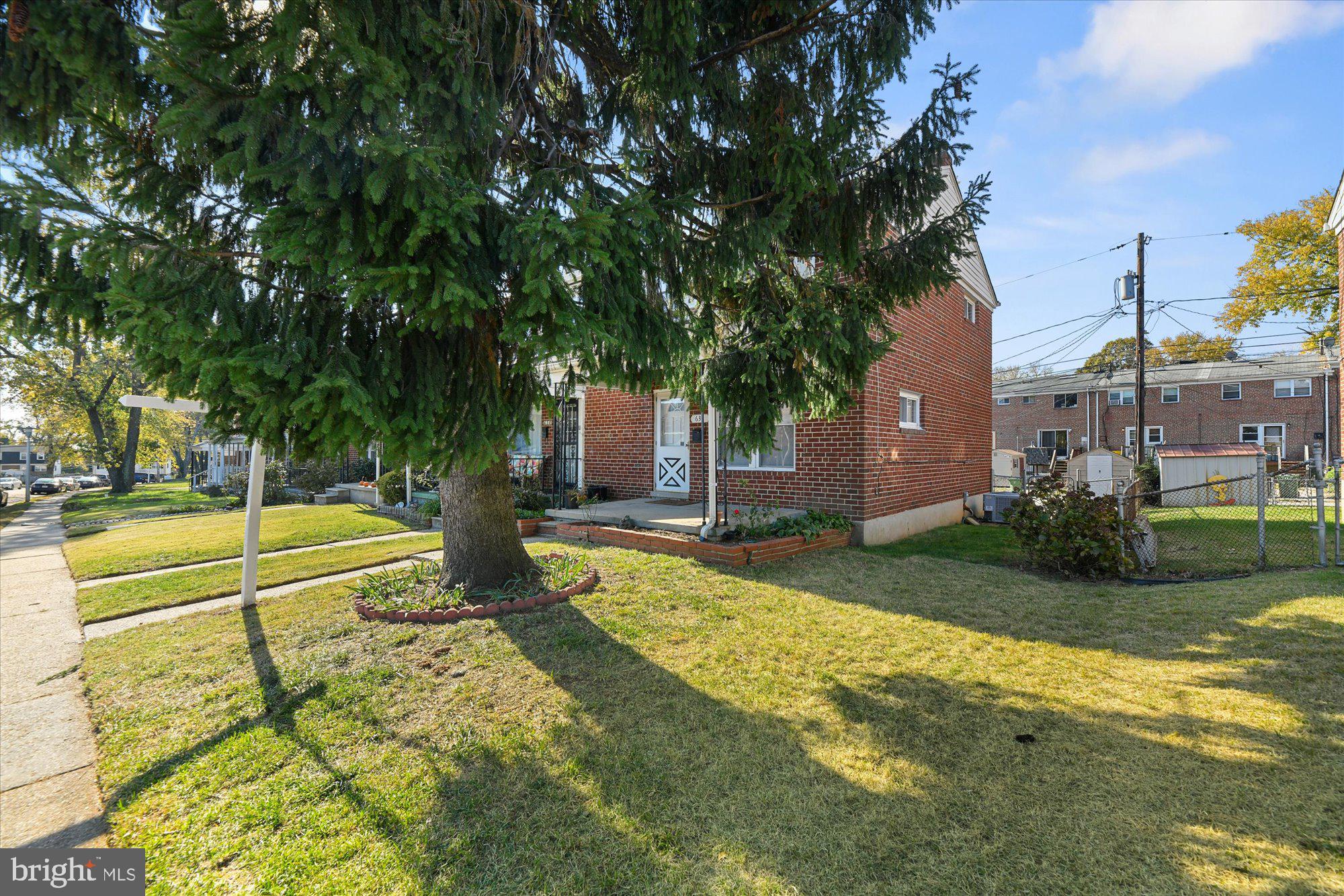 636 Brisbane Road Baltimore, MD 21229 - Photo 2 of 31