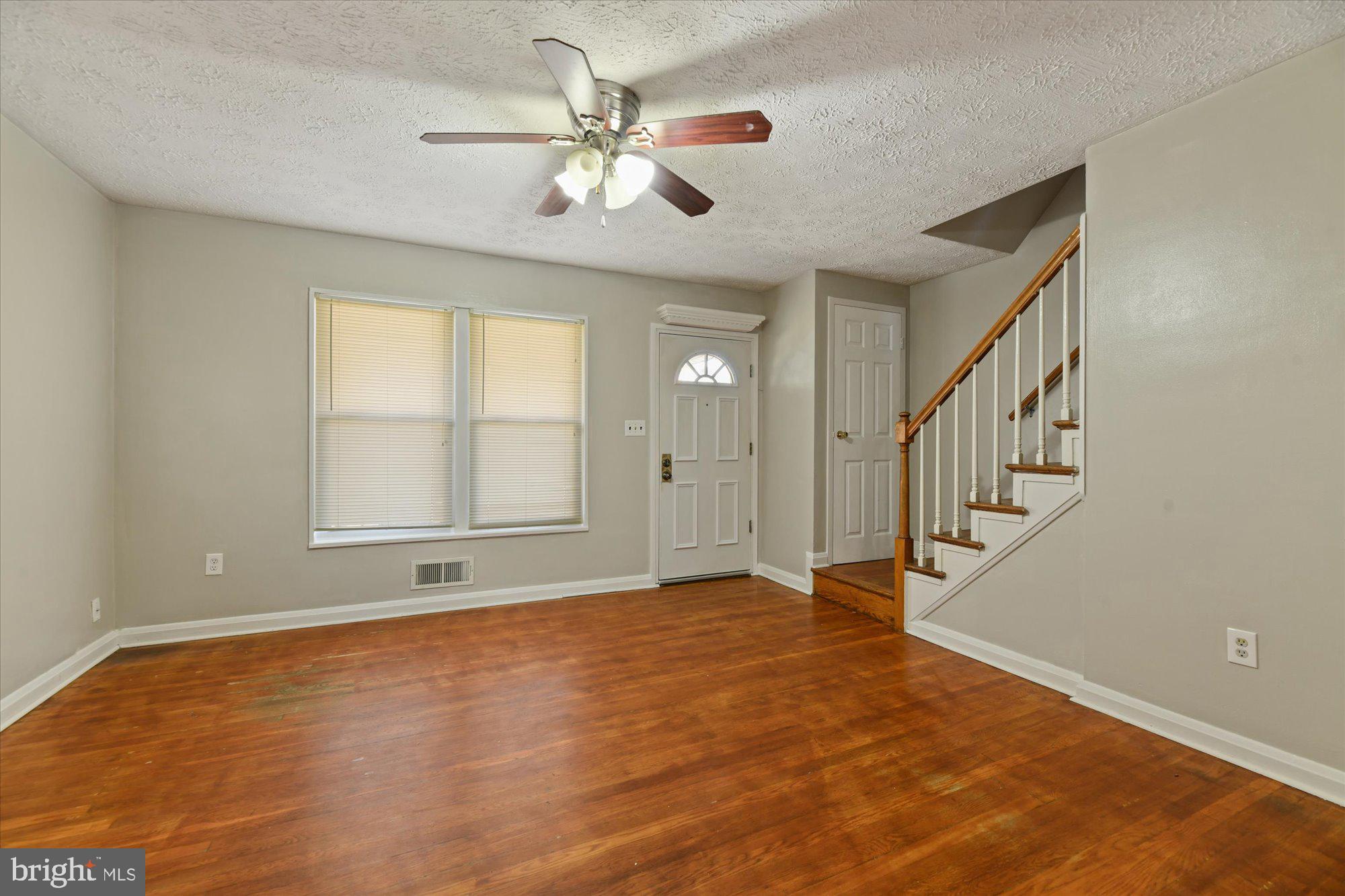 636 Brisbane Road Baltimore, MD 21229 - Photo 8 of 31