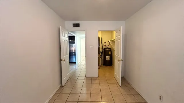 $1,060 | 1004 Austin Street, Unit 2, Portland, TX 78374