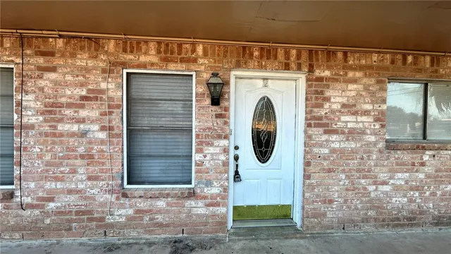 $1,060 | 1004 Austin Street, Unit 2, Portland, TX 78374