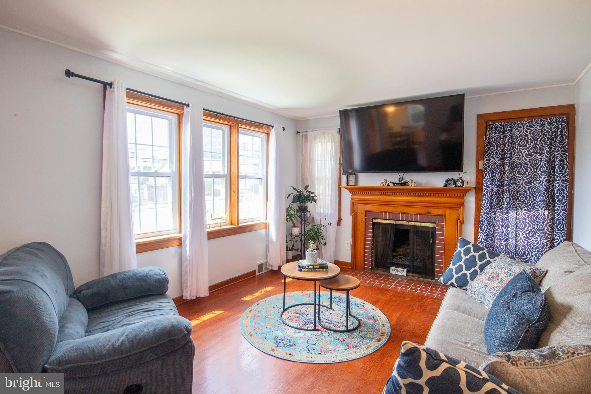 610 Cornwall Road Lebanon, PA 17042 - Photo 7 of 57 Lots of natural light