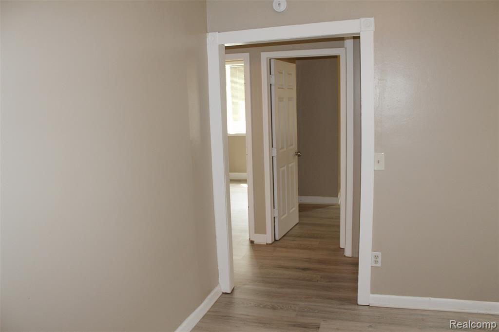 15504 Chelsea Redford, MI 48239 - Photo 14 of 20