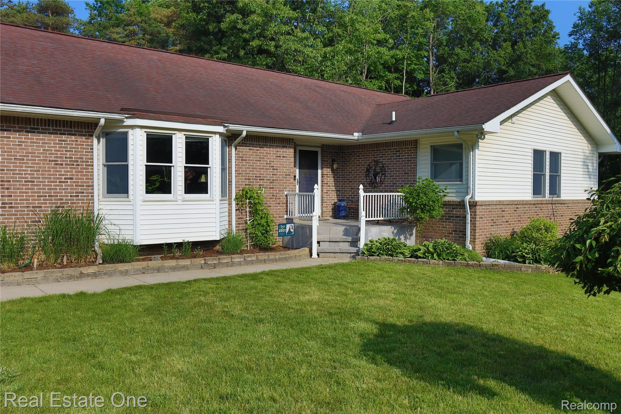 13030 Dunham Road Hartland, MI 48353 - Photo 47 of 49 IMG_1398.JPG