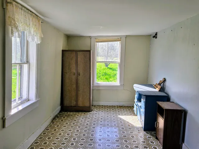 $80,000 | 22 Bray Hill Road, Phillips, ME 04966