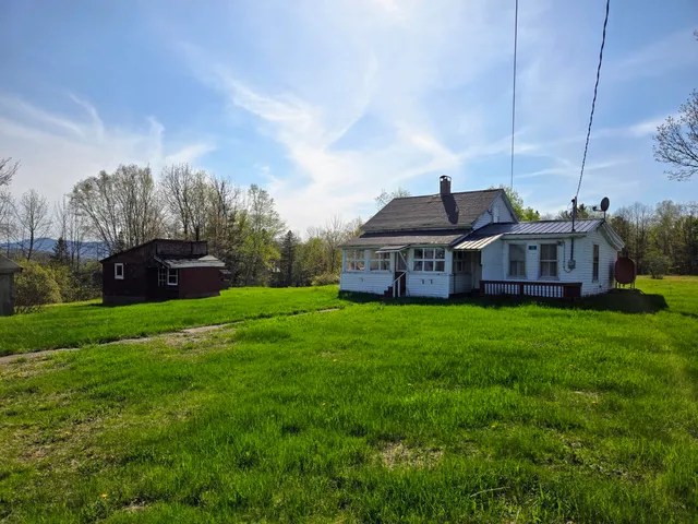 $80,000 | 22 Bray Hill Road, Phillips, ME 04966