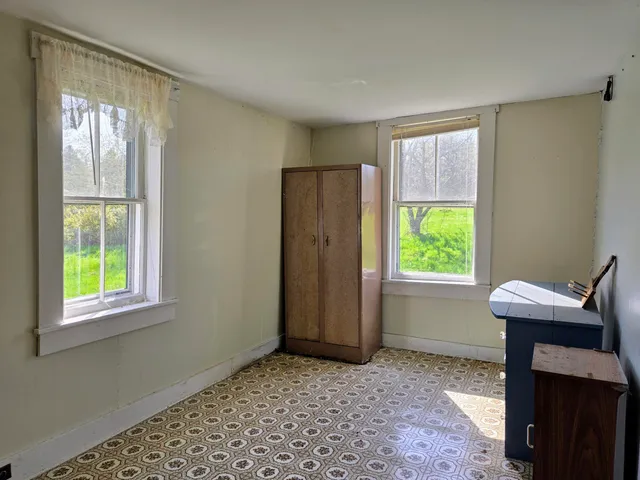 $80,000 | 22 Bray Hill Road, Phillips, ME 04966