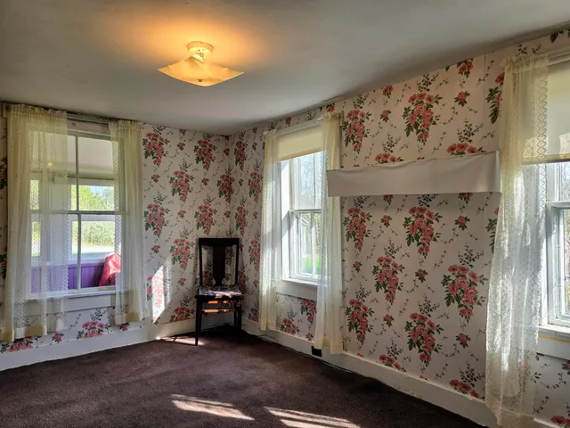 $80,000 | 22 Bray Hill Road, Phillips, ME 04966