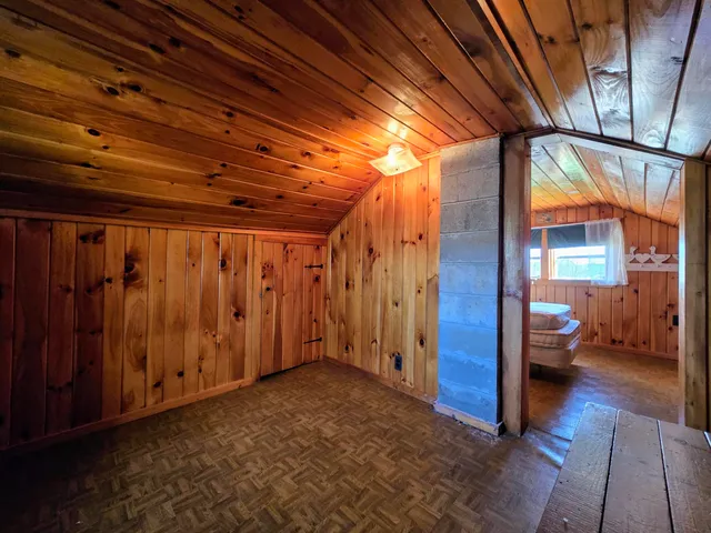 $80,000 | 22 Bray Hill Road, Phillips, ME 04966