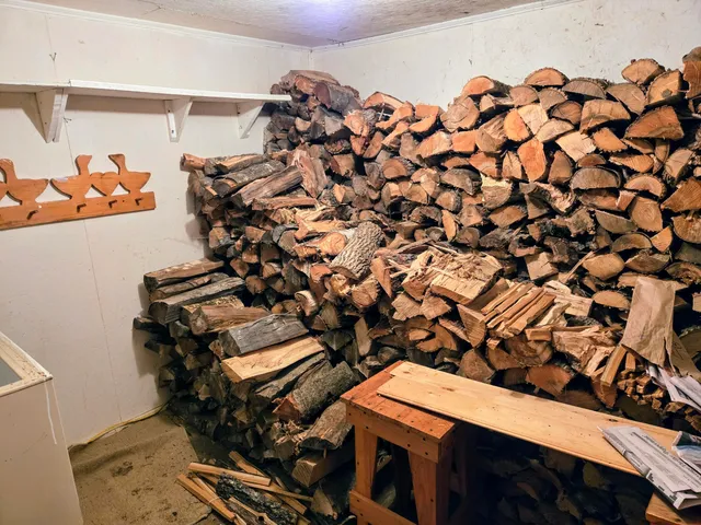 $80,000 | 22 Bray Hill Road, Phillips, ME 04966