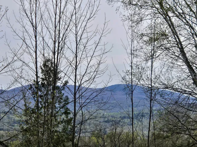 $80,000 | 22 Bray Hill Road, Phillips, ME 04966