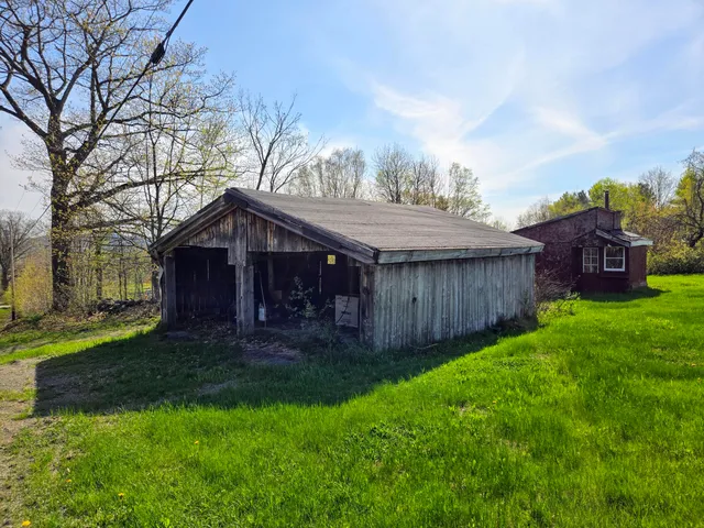 $80,000 | 22 Bray Hill Road, Phillips, ME 04966