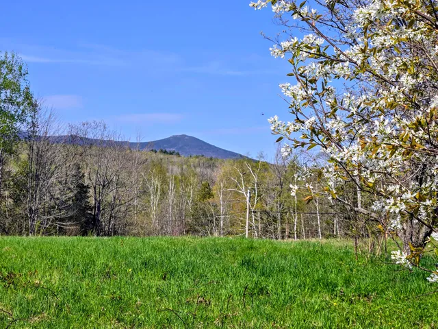 $80,000 | 22 Bray Hill Road, Phillips, ME 04966