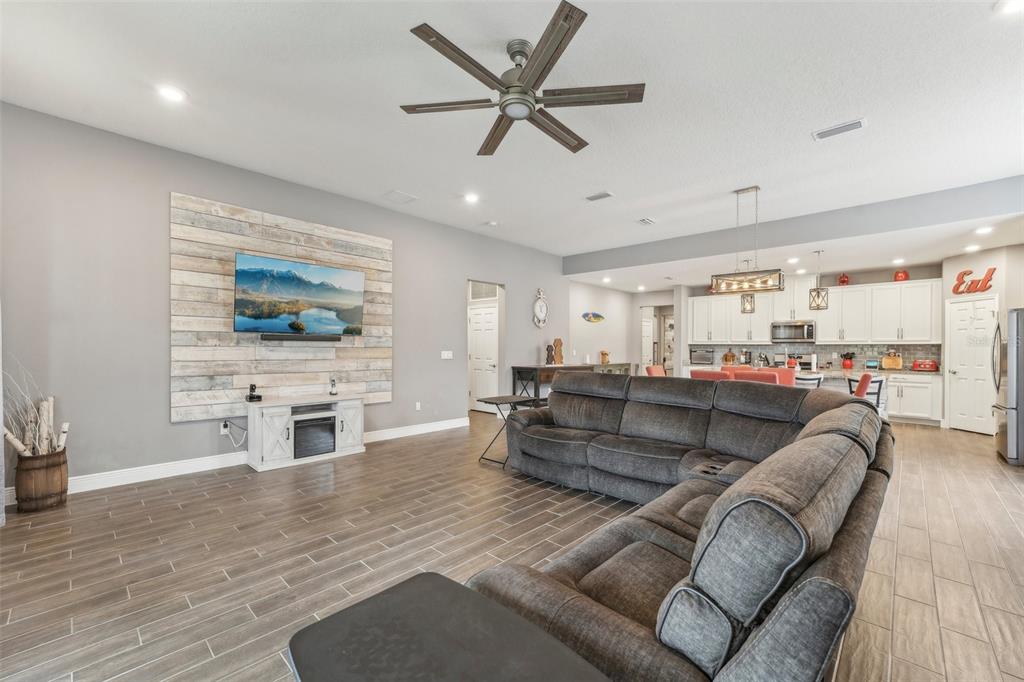 6028 Milestone Drive Apollo Beach, FL 33572 - Photo 7 of 80