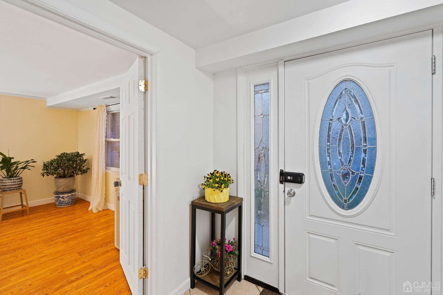 12 Meyer Road Edison, NJ 08817 - Photo 4 of 21 a view of a hallway with entryway livingroom