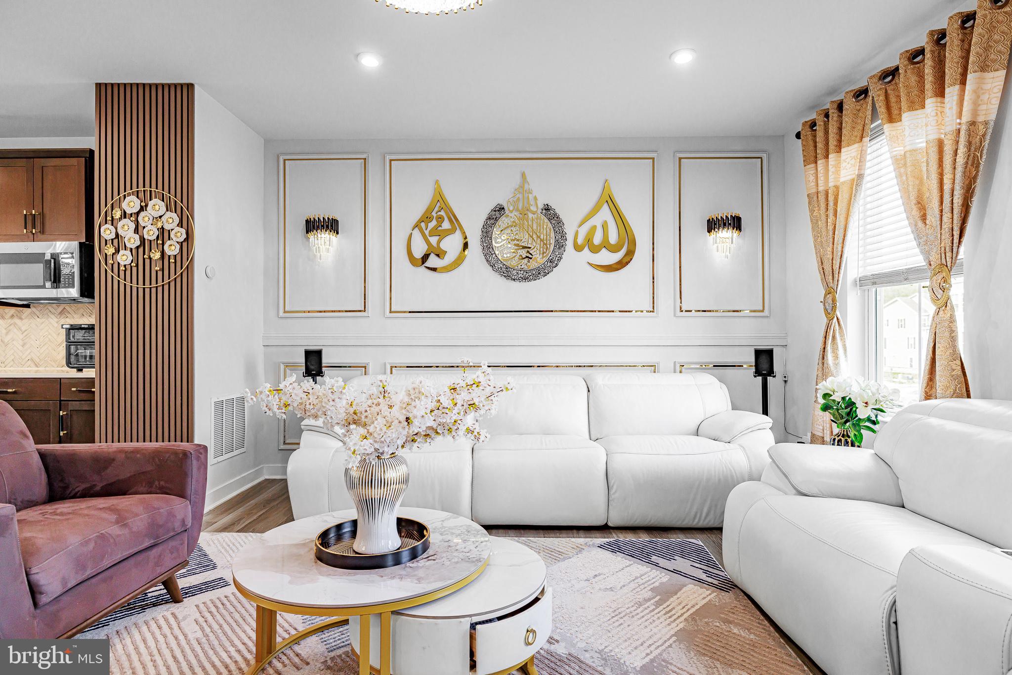 109 Torrey Drive Newark, DE 19702 - Photo 20 of 49 a living room with furniture and a table