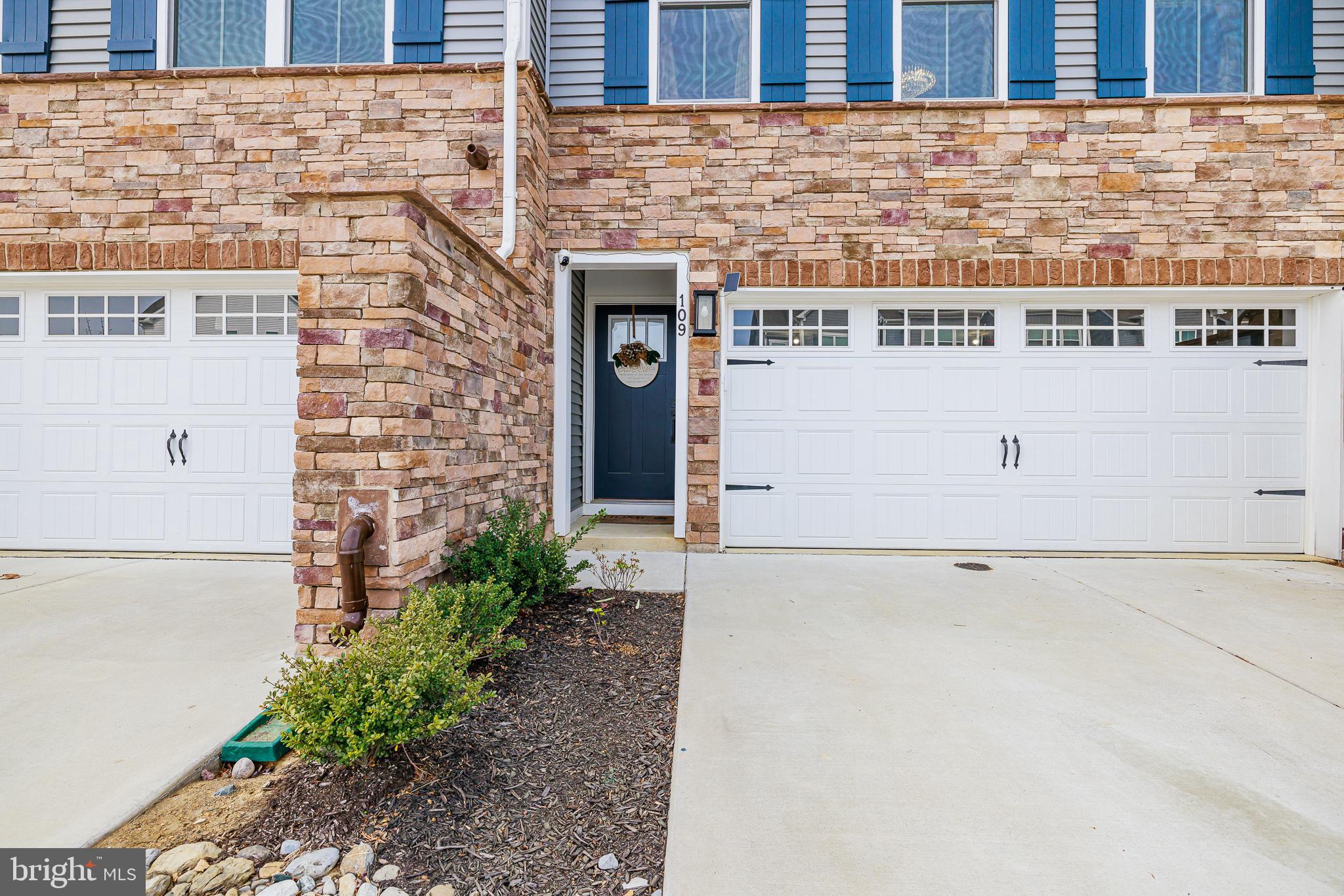 109 Torrey Drive Newark, DE 19702 - Photo 3 of 49 a view of a wooden door