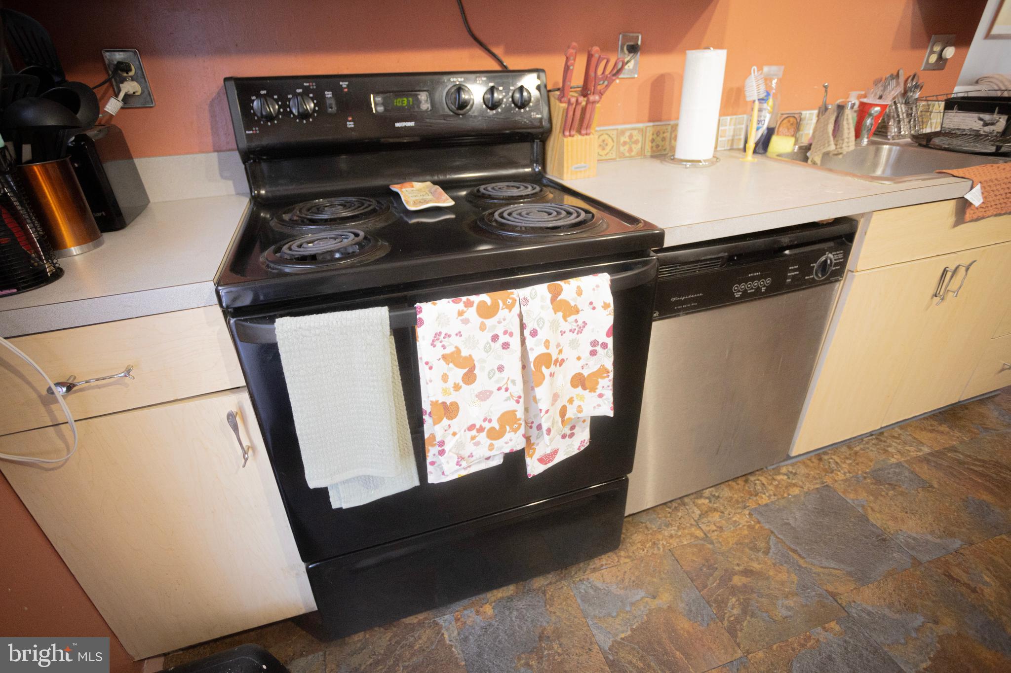 7741 Parkview Road Upper Darby, PA 19082 - Photo 16 of 40