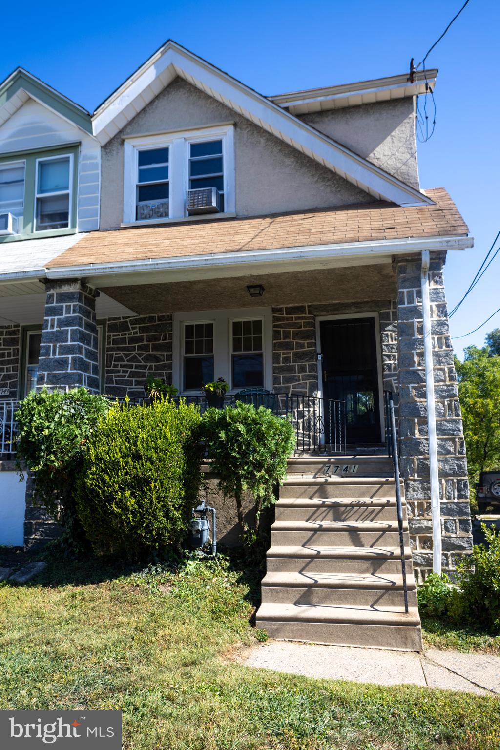 7741 Parkview Road Upper Darby, PA 19082 - Photo 4 of 40