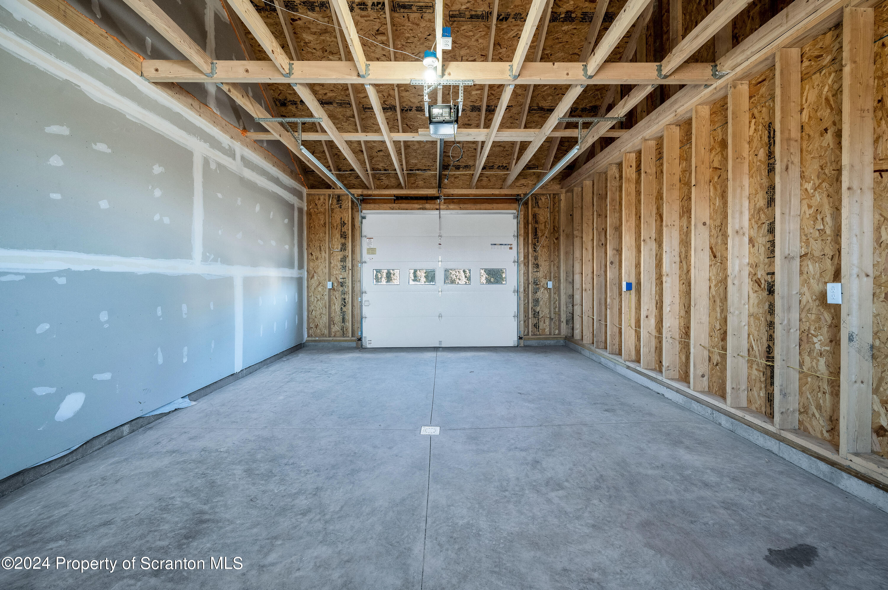 1261 Spring Street Duryea, PA 18641 - Photo 12 of 44 Gallery Image 12
