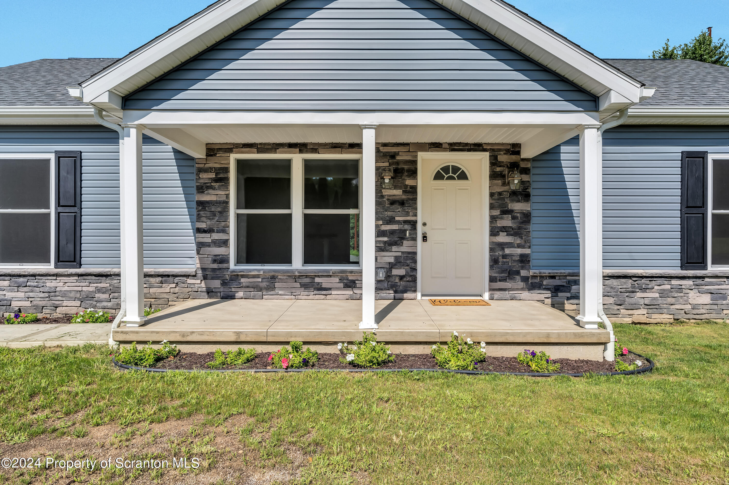 1261 Spring Street Duryea, PA 18641 - Photo 2 of 44 Gallery Image 2