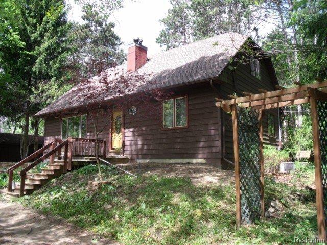 6173 West Beard Road Perry, MI 48872 - Photo 1 of 14 Front