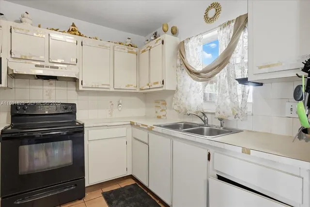 $425,000 | 514 Southwest 72nd Terrace, North Lauderdale, FL 33068