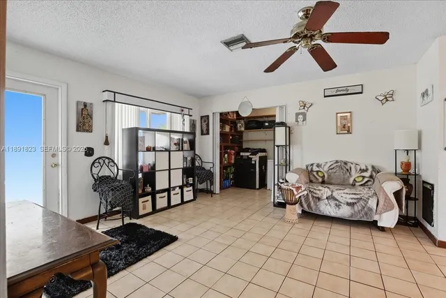 $425,000 | 514 Southwest 72nd Terrace, North Lauderdale, FL 33068