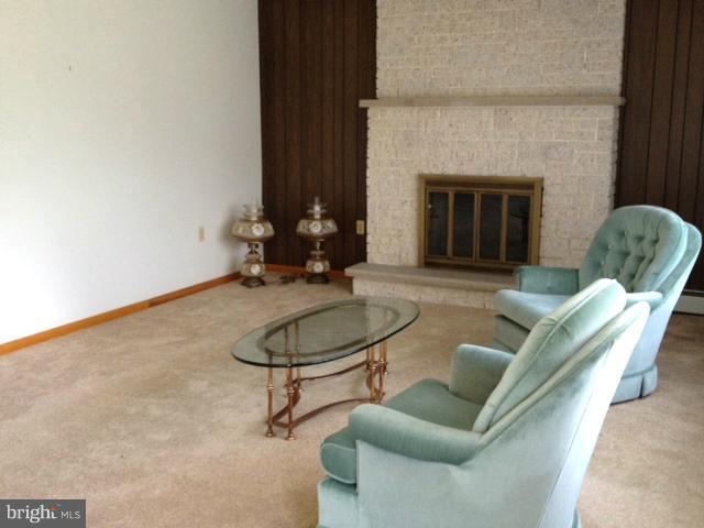 14731 Hicksville Road Clear Spring, MD 21722 - Photo 6 of 26 Living Room towards FP from entrance