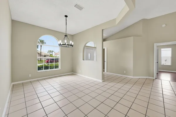 $569,900 | 22201 Collington Drive, Boca Raton, FL 33428