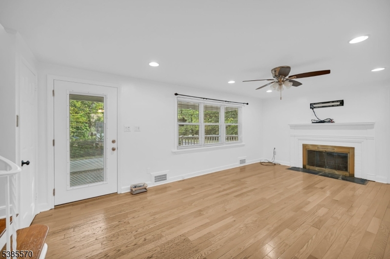 3 Country Club Road Livingston, NJ 07039 - Photo 9 of 34