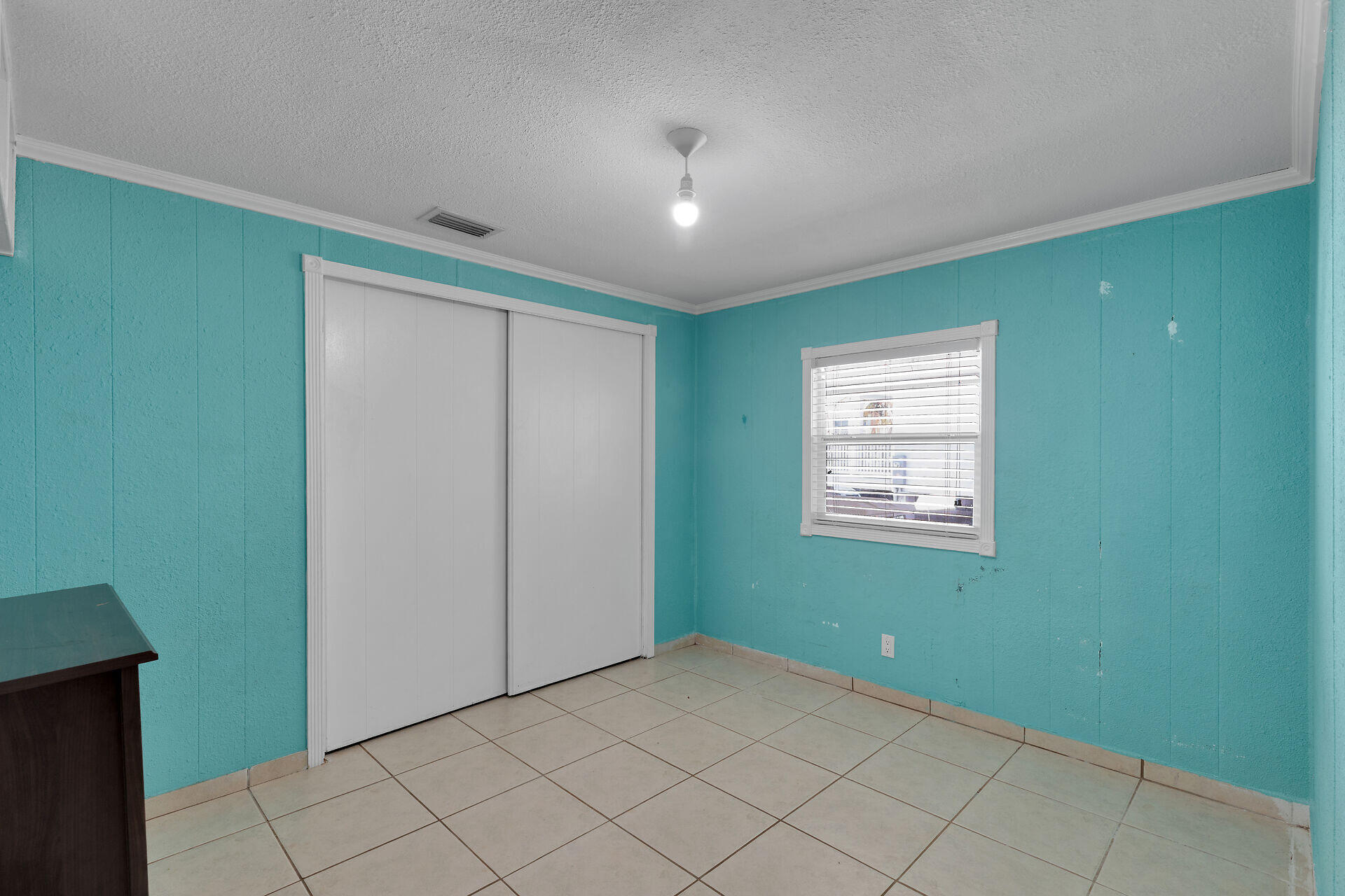 144 Sunset Lane Tavernier, FL 33070 - Photo 17 of 49 a view of an empty room and window