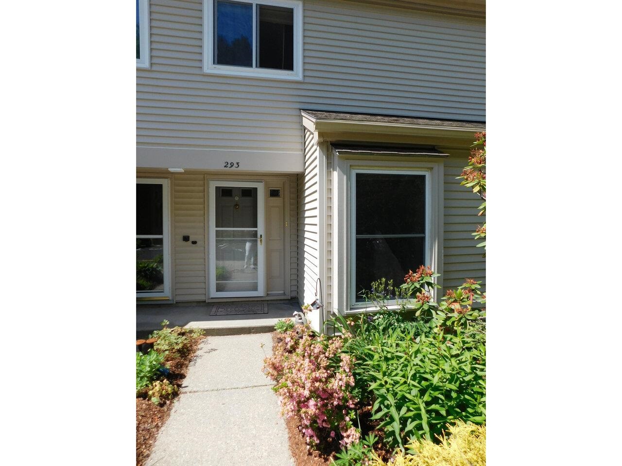 293 Locust Hill Road Shelburne, VT 05482 - Photo 2 of 39 Gallery Image 2