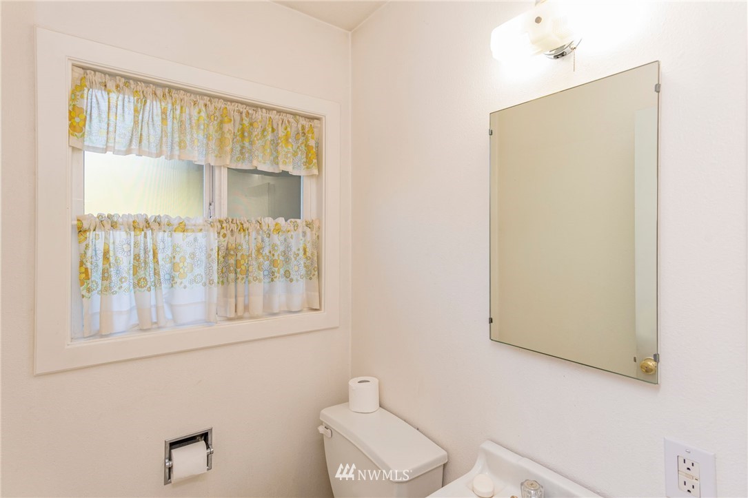 2209 Cooks Hill Road Centralia, WA 98531 - Photo 17 of 24 Gallery Image 17