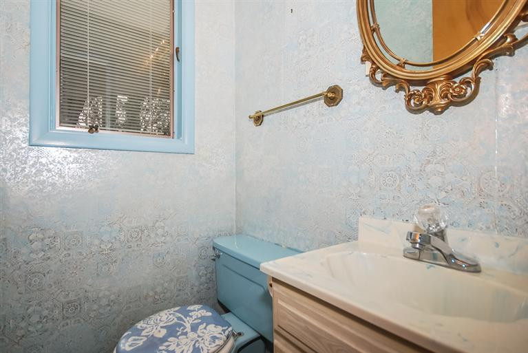 3491 Craig Road Ann Arbor, MI 48103 - Photo 16 of 27 Powder room