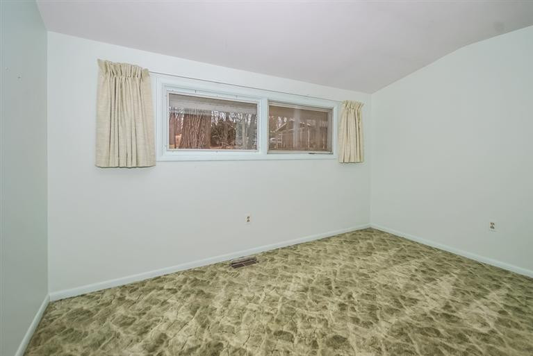 3491 Craig Road Ann Arbor, MI 48103 - Photo 18 of 27 Bedroom