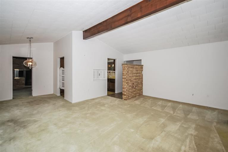 3491 Craig Road Ann Arbor, MI 48103 - Photo 5 of 27 Living Room