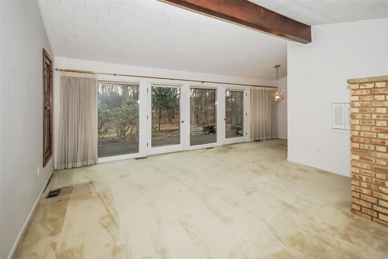 3491 Craig Road Ann Arbor, MI 48103 - Photo 6 of 27 Living room
