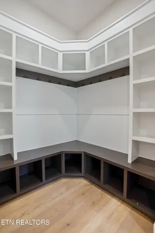 $640,000 | 125 Ogana Way, Loudon, TN 37774